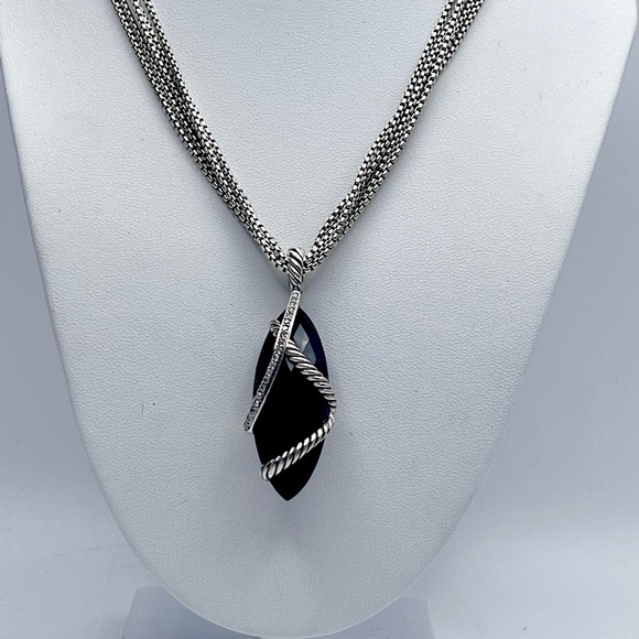 David Yurman Black Onyx & Diamond
Cable Wrap Pendant - Picture 6 of 10